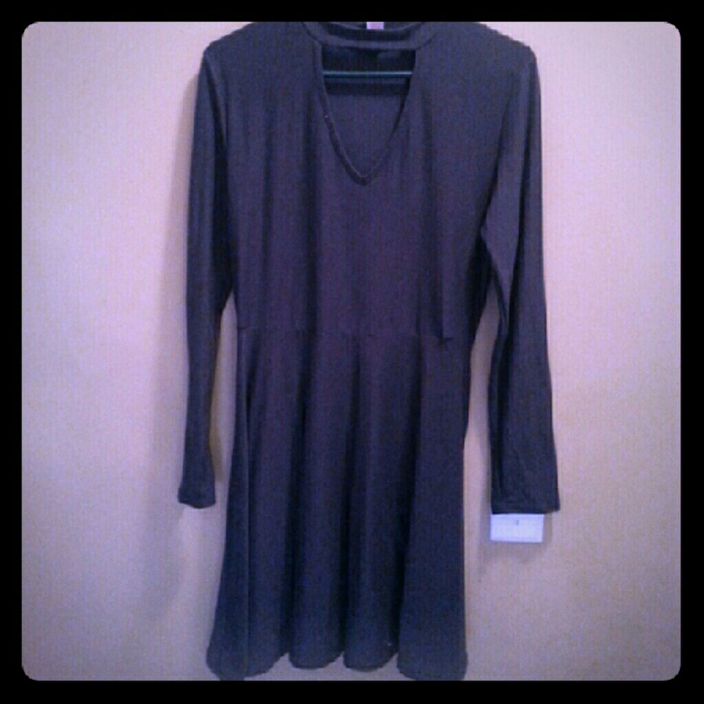 FLASH SALE 3/$12 ENTIRE CLOSET!! long sleeve mini